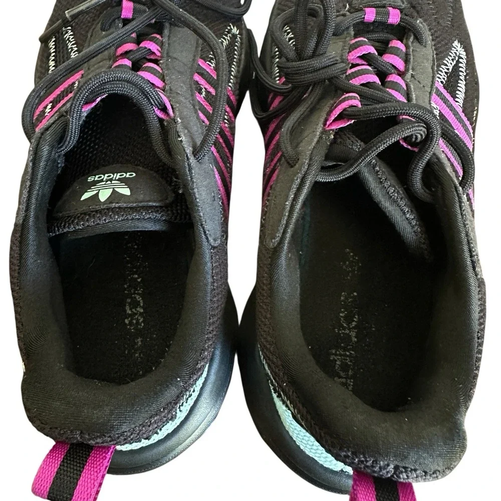 Adidas Originals Haiwee Sneakers Athletic Shoes Women's Size 9 Black Pink EF4457